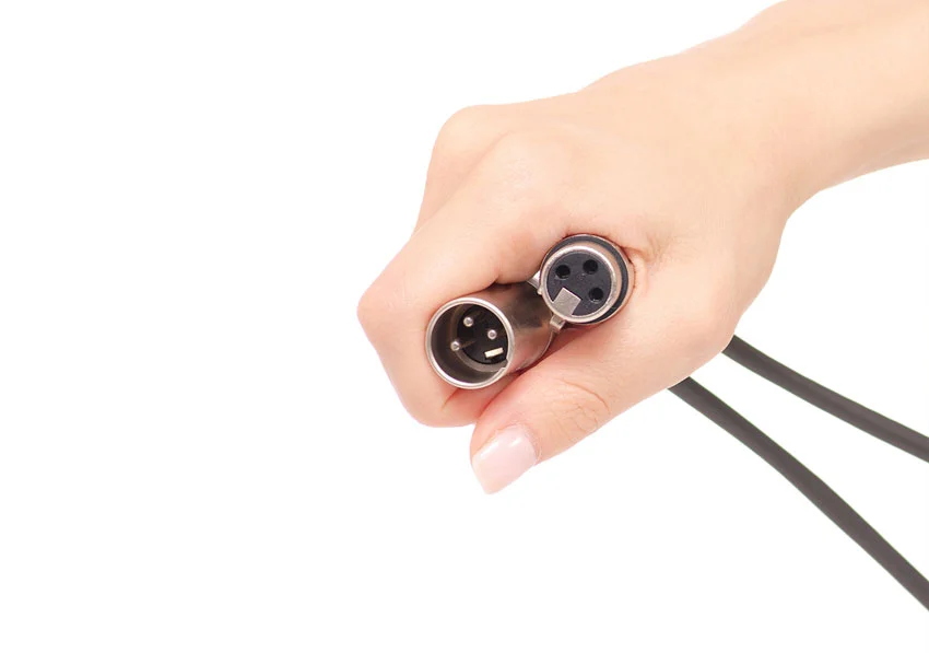XLR