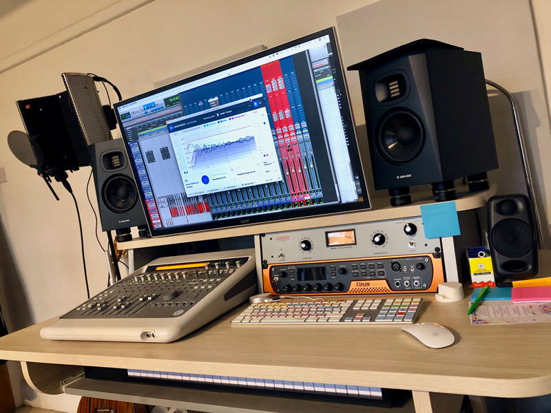 sonarworks-reference-speaker-calibration-software-in-the-studio-monitors.jpg