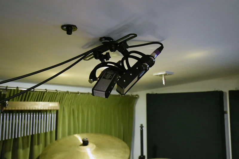A pair of Sontronics Sigma 2 Ribbon mics inverted over the drum kit