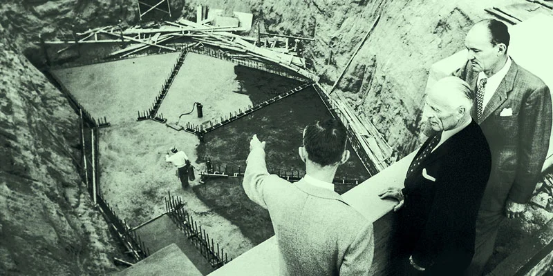 Digging out and planning the 8 underground chambers.
