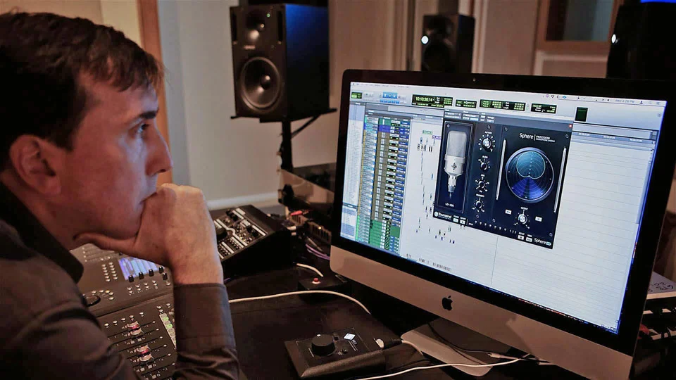 Damian Kearns using the Townsend Labs Sphere L22 Mic Modeling System
