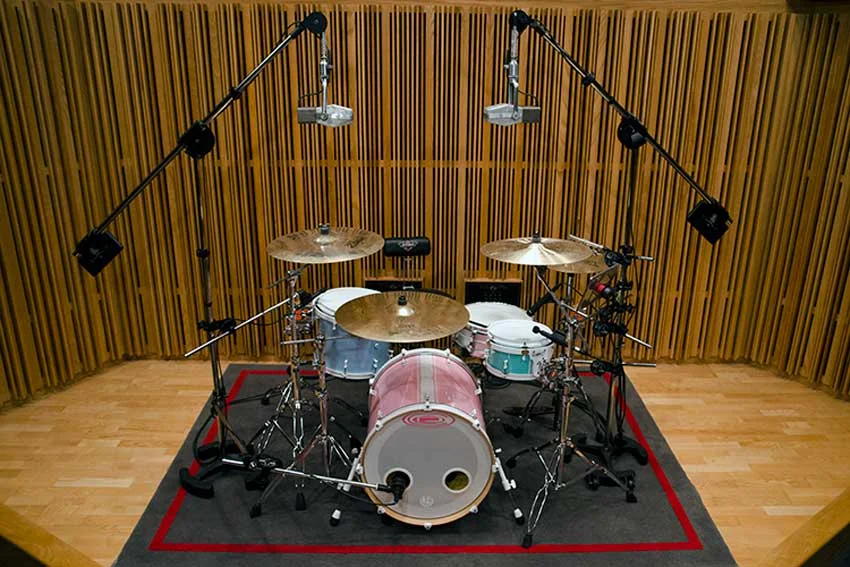 LatchLake stands on a drum kit. Just 2 main stands support every mic on the kit.