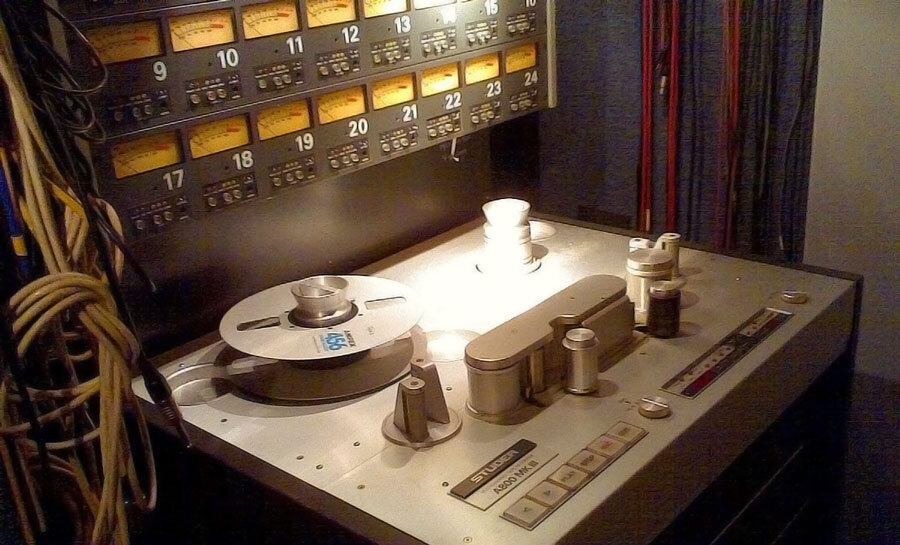 Why Is It That People Who Are Nostalgic For Tape Never Actually Used Tape  In A Studio?