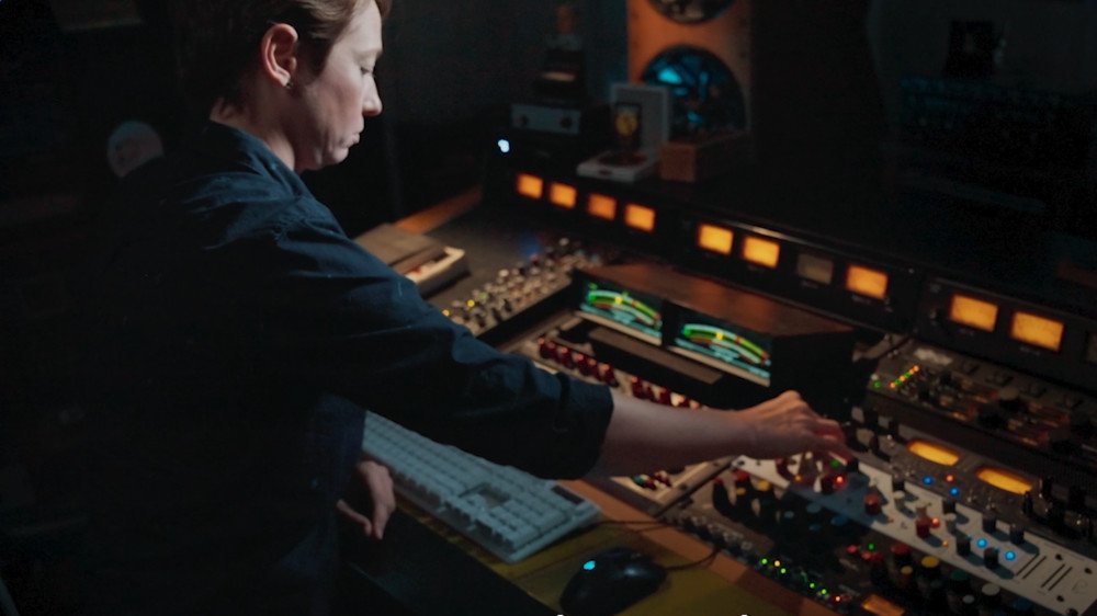 We Check Out Waves Online Mastering | Production Expert