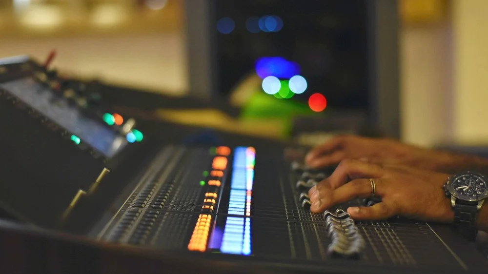 Tech sound