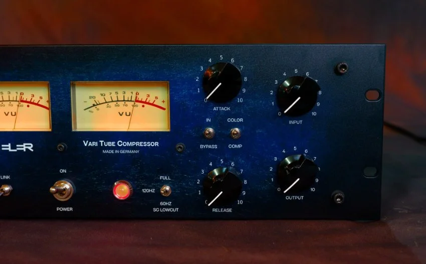配信機器・PA機器・レコーディング機器 Tegeler audio Vari-Tube-Compressor Tegeler Audio Vari Tube Compressor Update Released