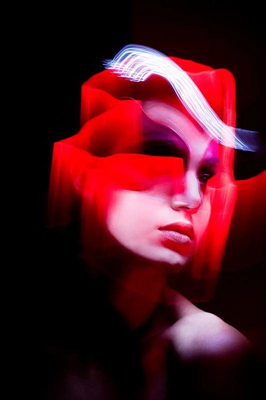 Patrick_Rochon_Light-Painting_Julia_Hartmann_7707.jpg