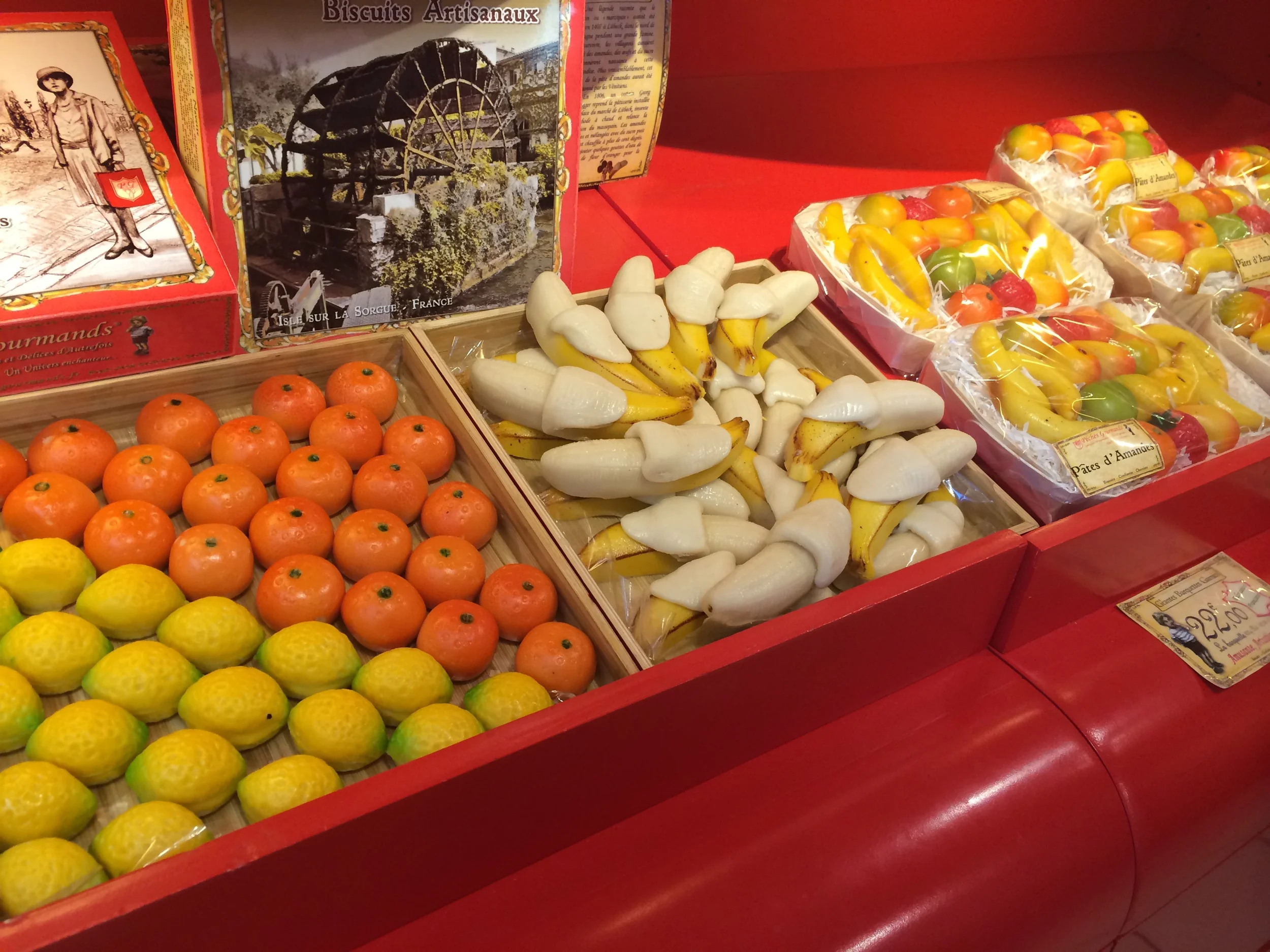 FOOD FRANGIPANE FRUITS.JPG