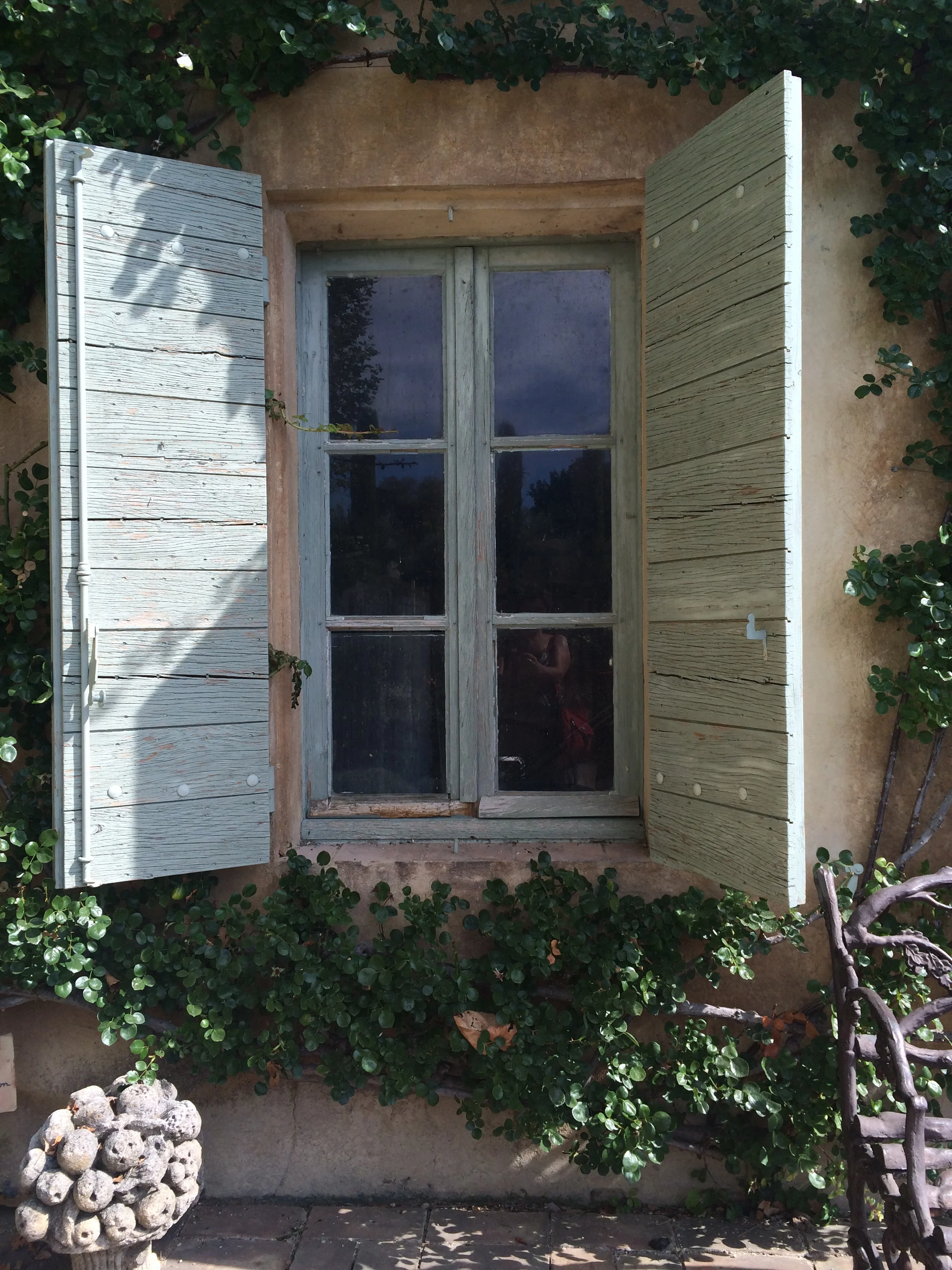 WINDOW (1).JPG