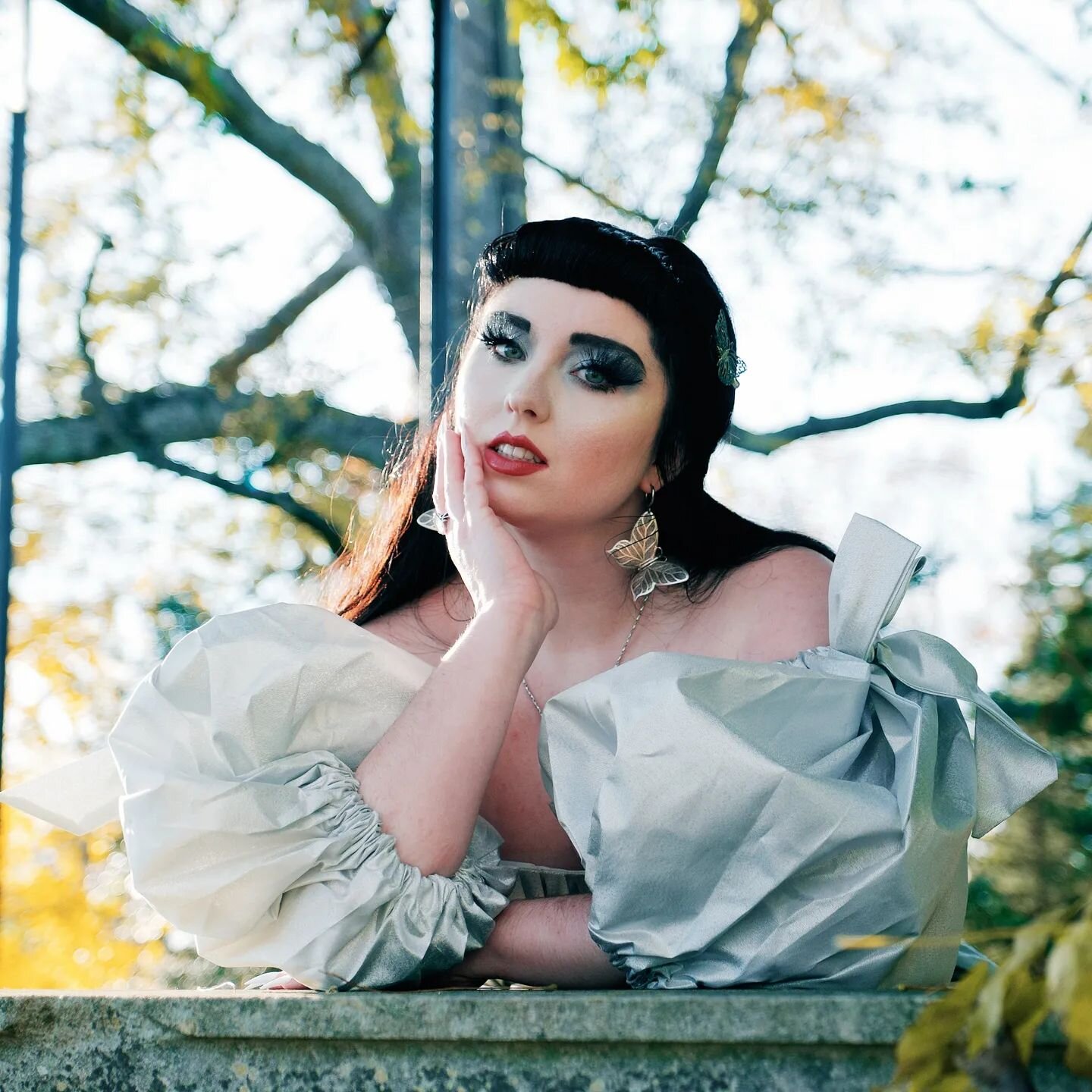 I'm not ready for a new year...

In New Years passed, I've been filled with so much hope and inspiration and optimism for the future. I seem to have always held out hope that each new year will be my best one yet; that all of my dreams will come true