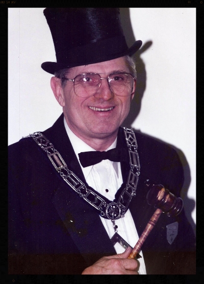   1995 Richard C. Morgan  