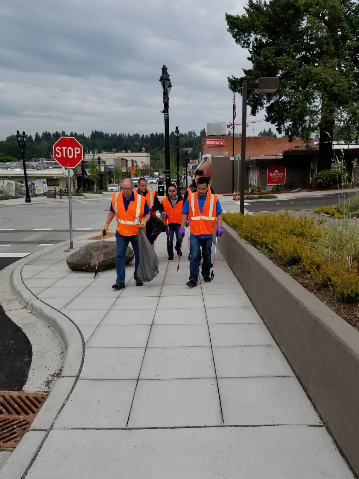 Street Clean Up 5-19-2018 (1).jpg