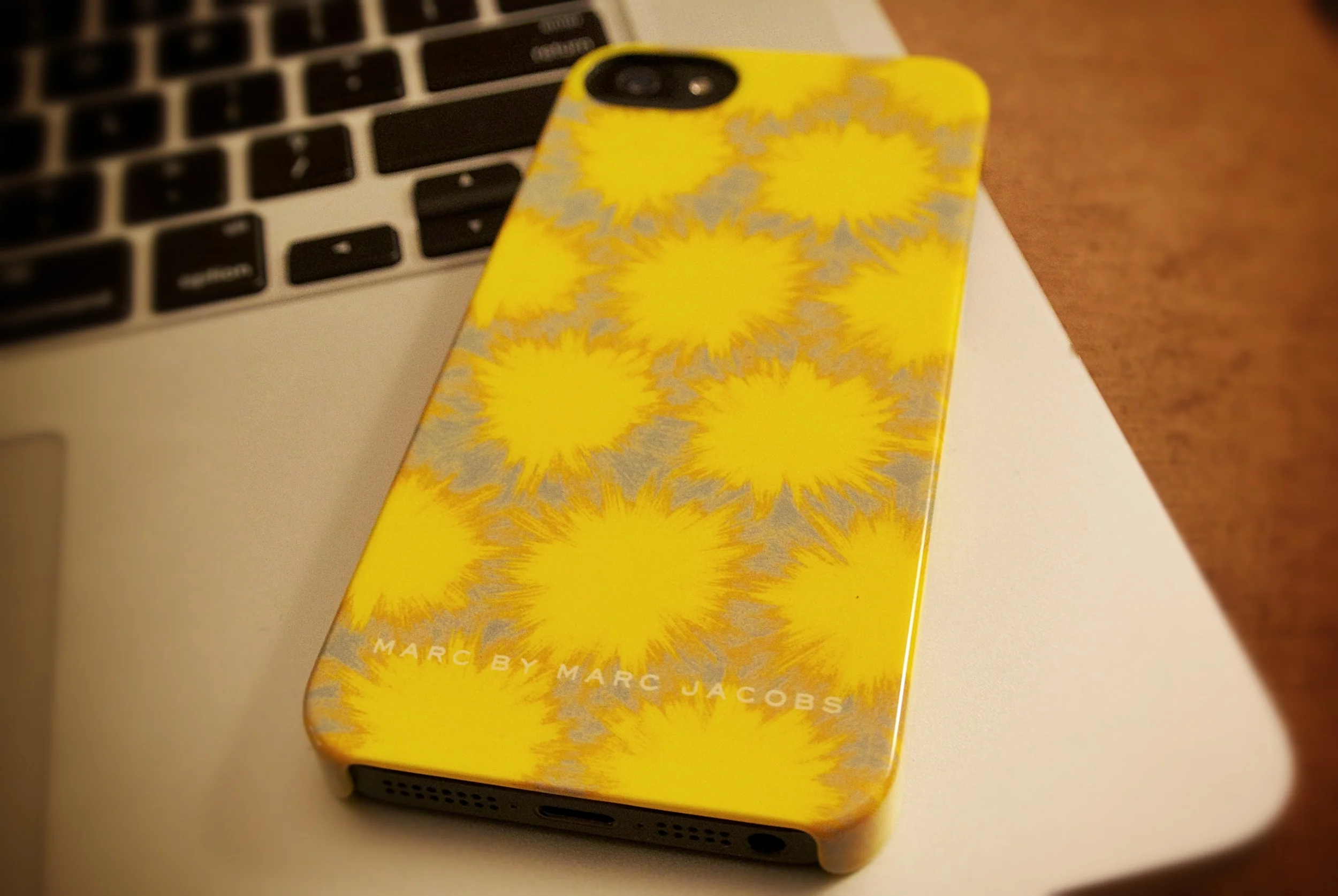 Marc by Marc Jacobs iPhone 5