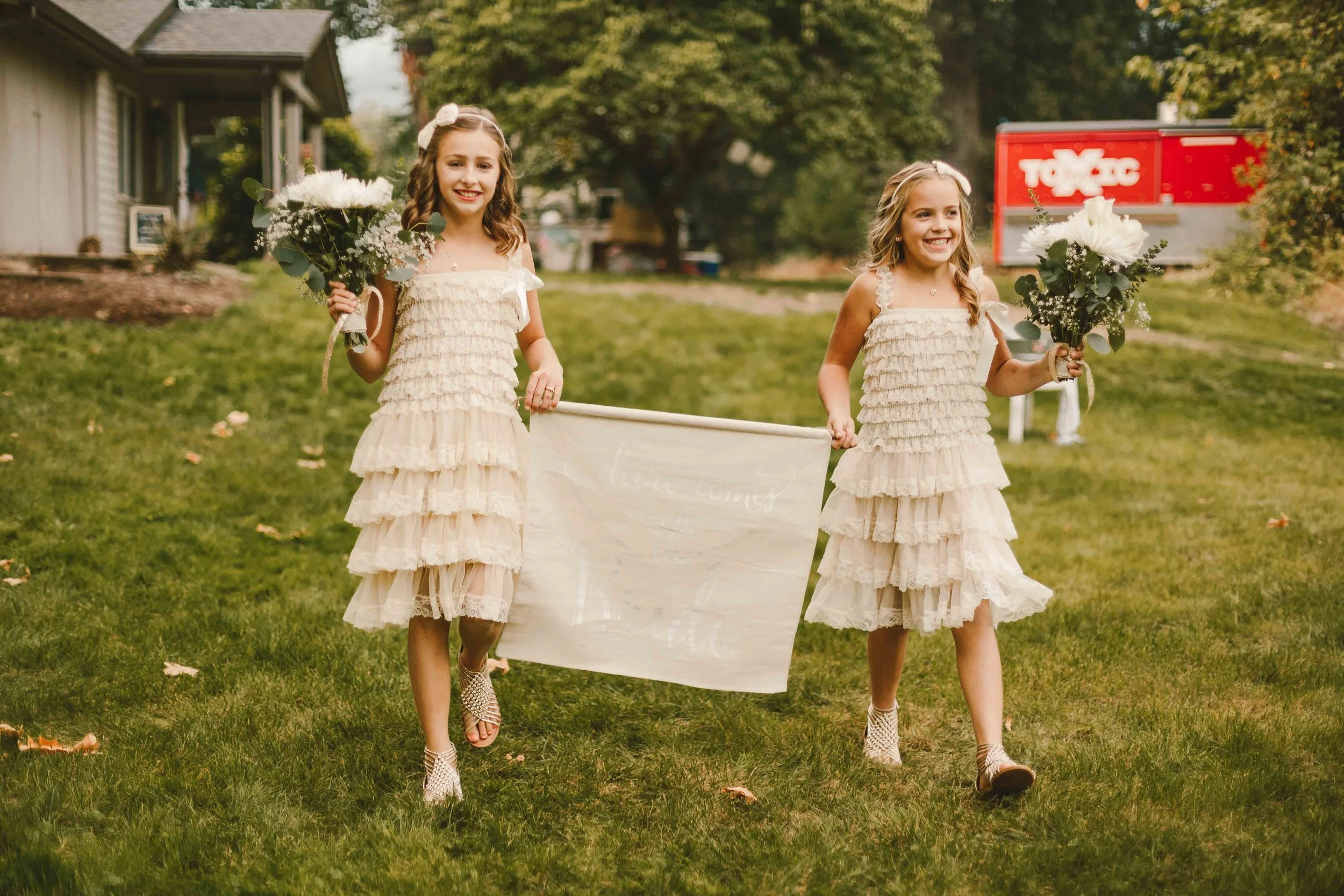 Backyard Wedding- Oregon - Cozy-48.jpg
