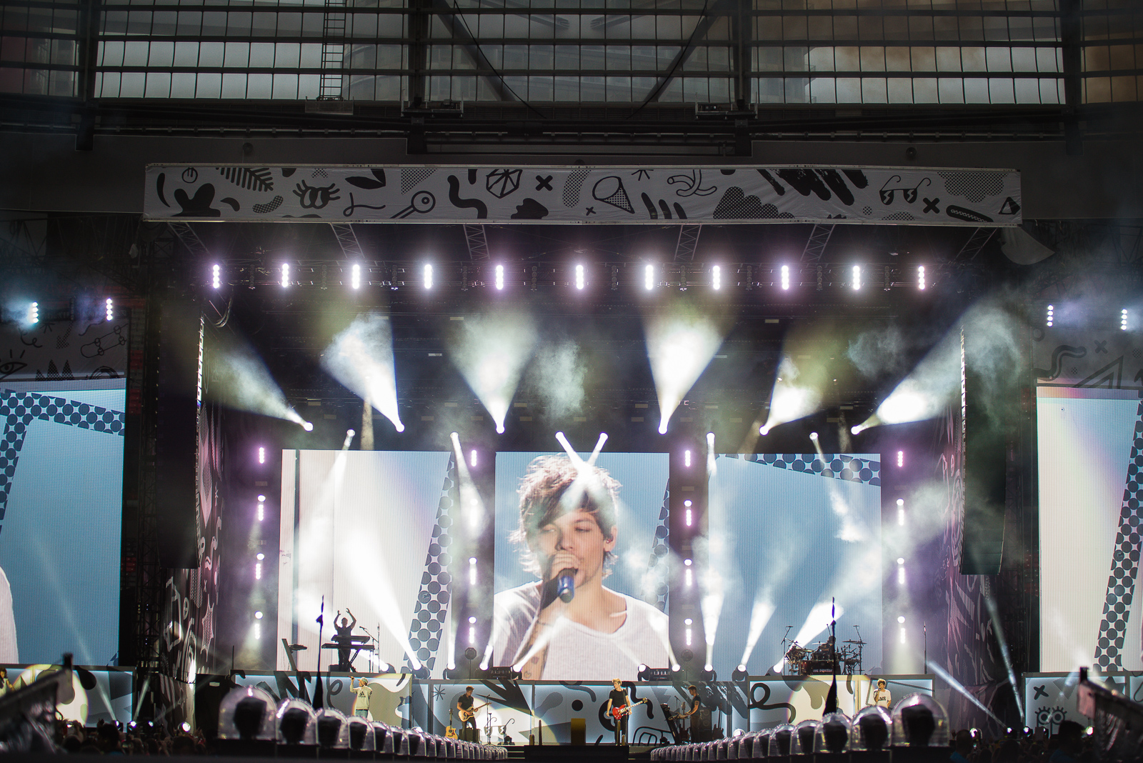 One_Direction_BC_Place_Nguyen_Tim-2.jpg