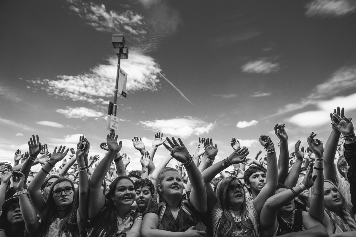 We_Came_As_Romans_Auburn_Warped_Tour_Nguyen_Tim-13.jpg