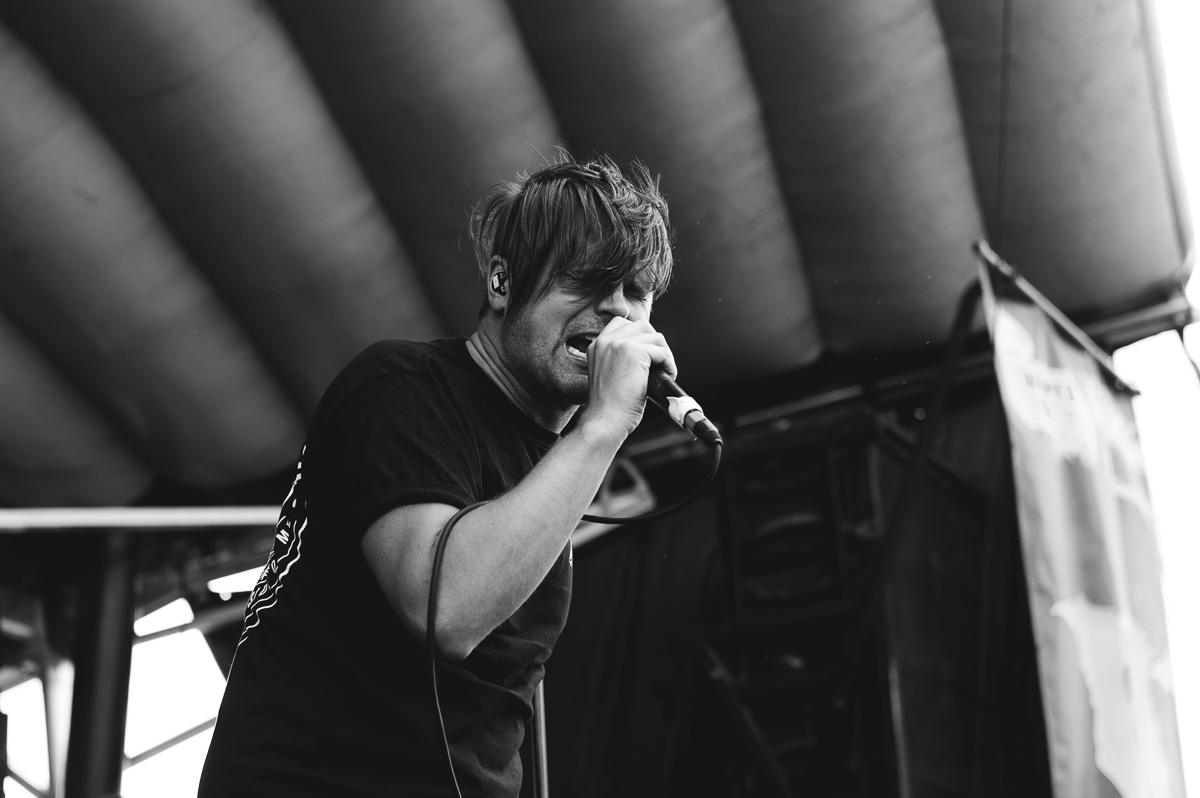 Silverstein_Auburn_Warped_Tour_Nguyen_Tim-5.jpg