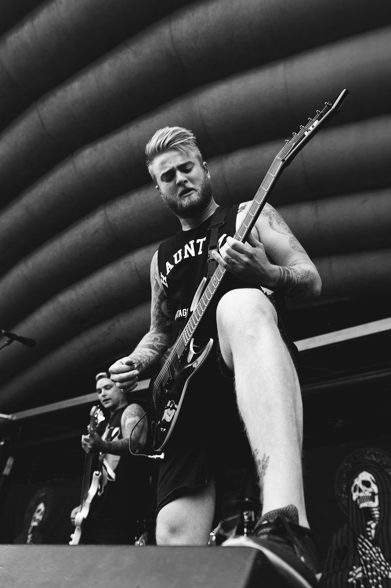 The_Amity_Affliction_Auburn_Warped_Tour_Nguyen_Tim-22.jpg