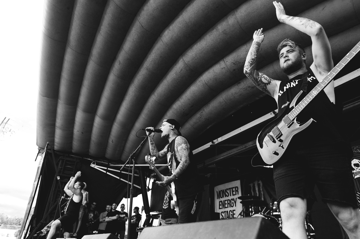 The_Amity_Affliction_Auburn_Warped_Tour_Nguyen_Tim-21.jpg