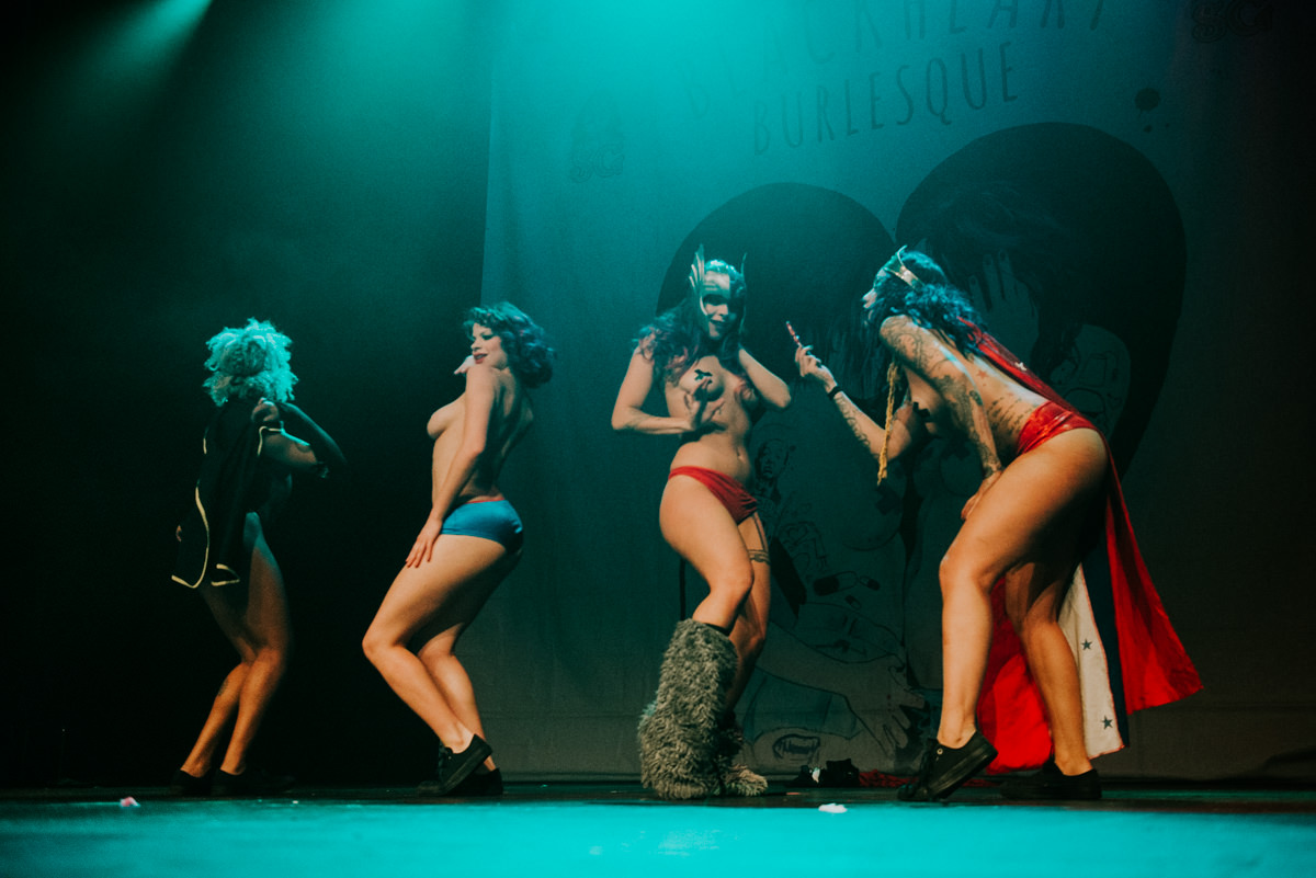 1_Suicide_Girls_BlackheartBurlesque_Vancouver2016_Timothy_Nguyen (13 of 156).jpg