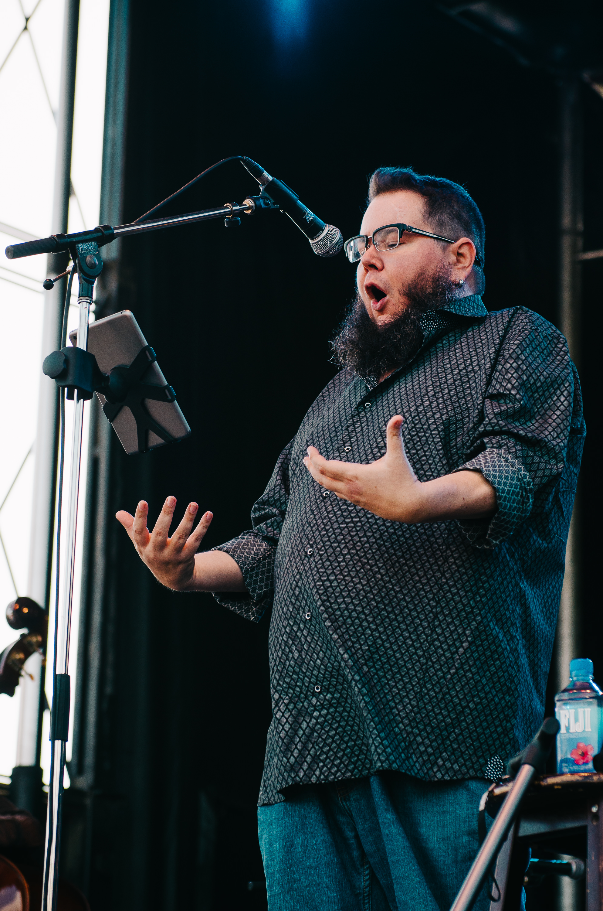 5_Shane_Koyczan_Rifflandia-Timothy_Nguyen-20160917 (3 of 18).jpg