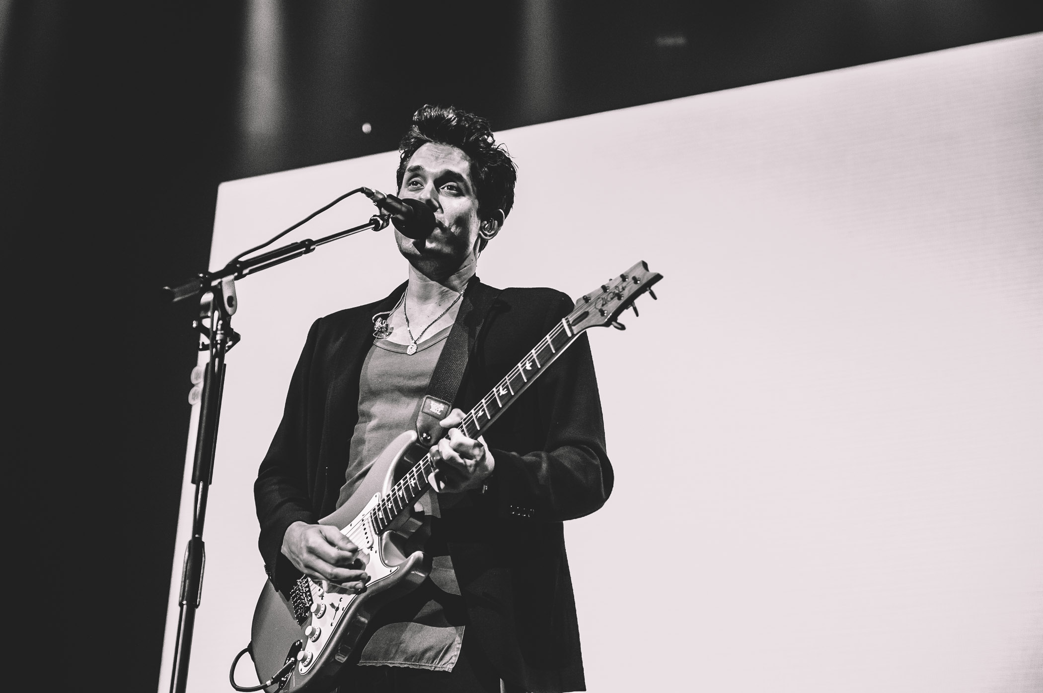 1_John_Mayer-Rogers_Arena-Timothy_Nguyen-20170419 (2 of 18).jpg