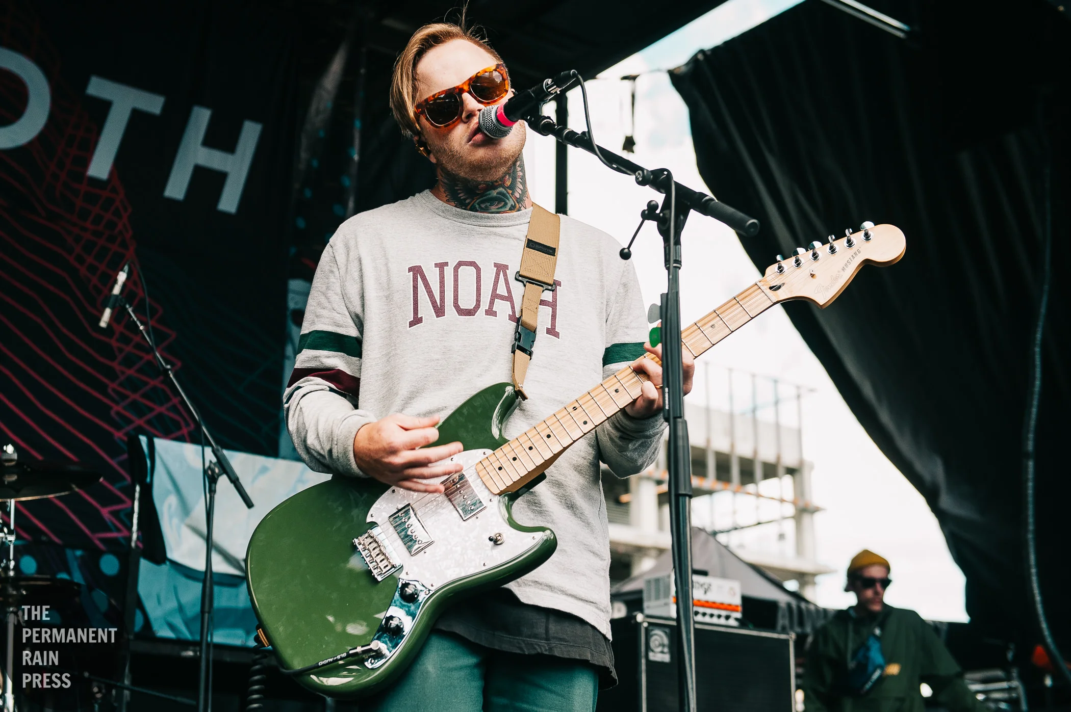 Hundredth Live