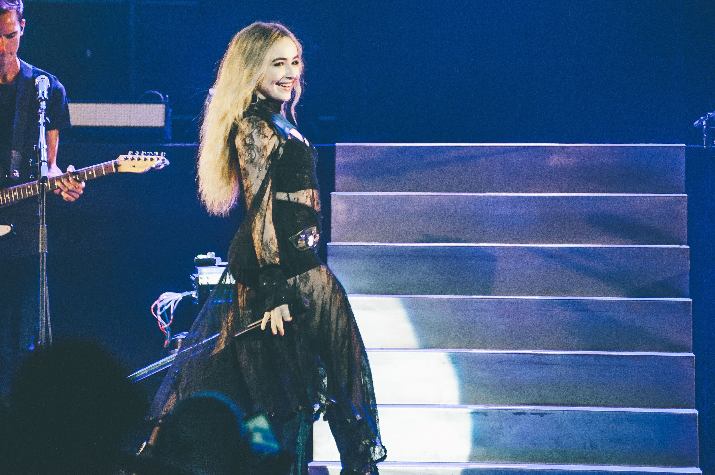 1_Sabrina_Carpenter-Vogue_Theatre-20170706-Timothy_Nguyen (2 of 19).jpg