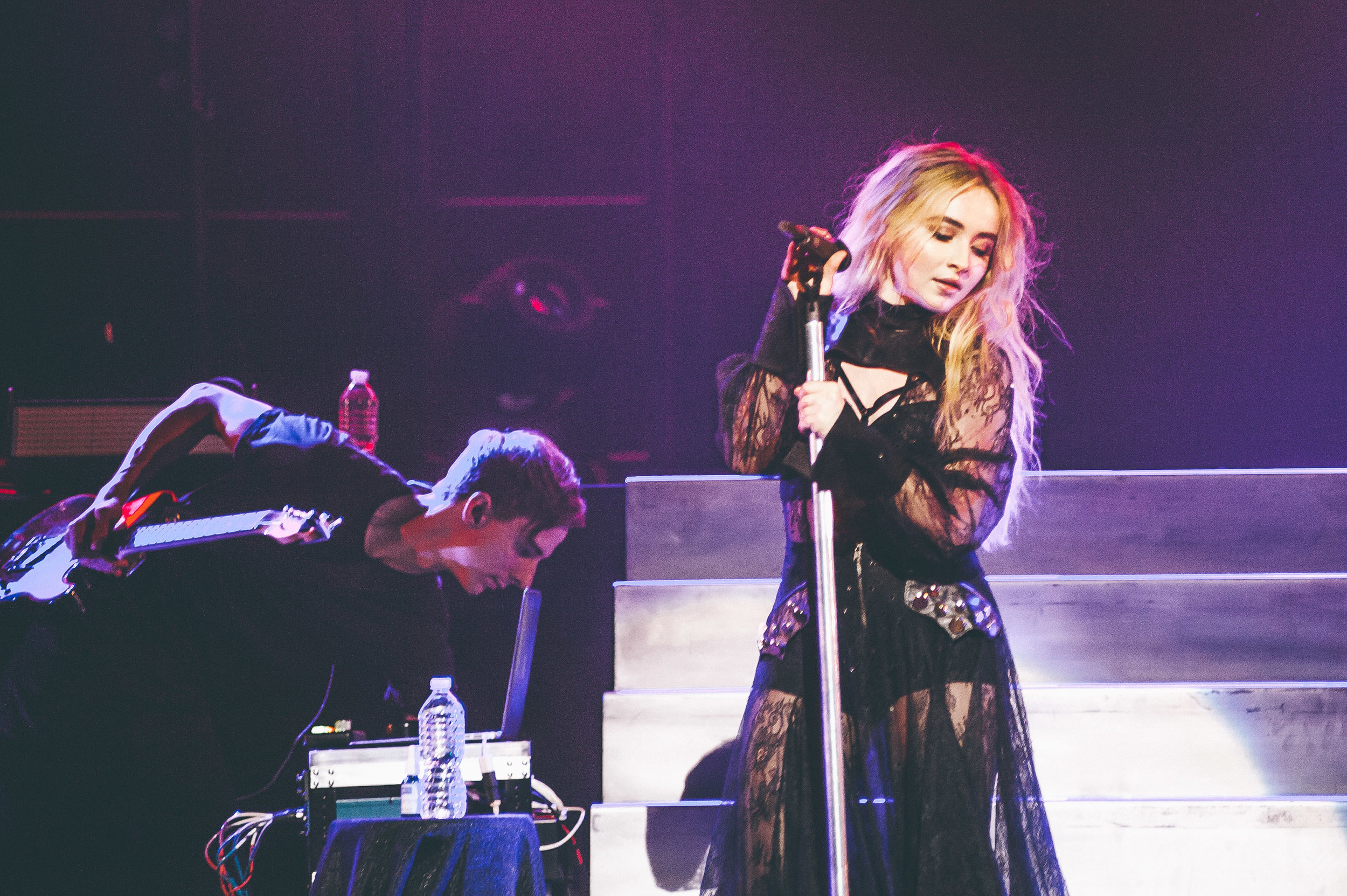 1_Sabrina_Carpenter-Vogue_Theatre-20170706-Timothy_Nguyen (8 of 19).jpg