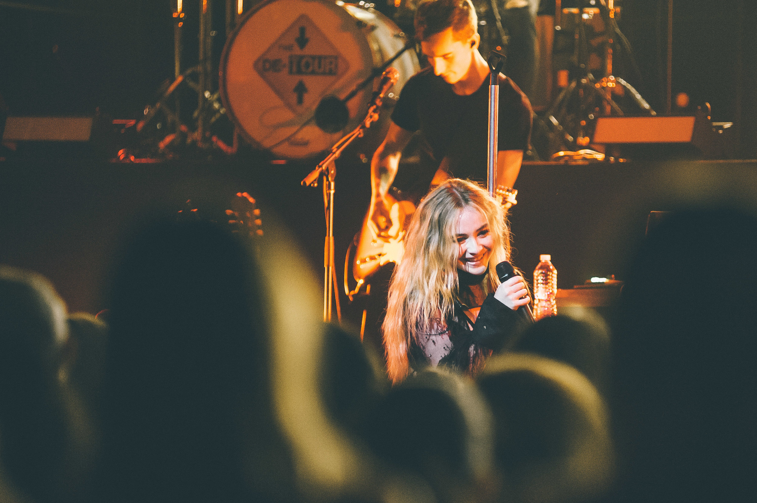 1_Sabrina_Carpenter-Vogue_Theatre-20170706-Timothy_Nguyen (12 of 19).jpg