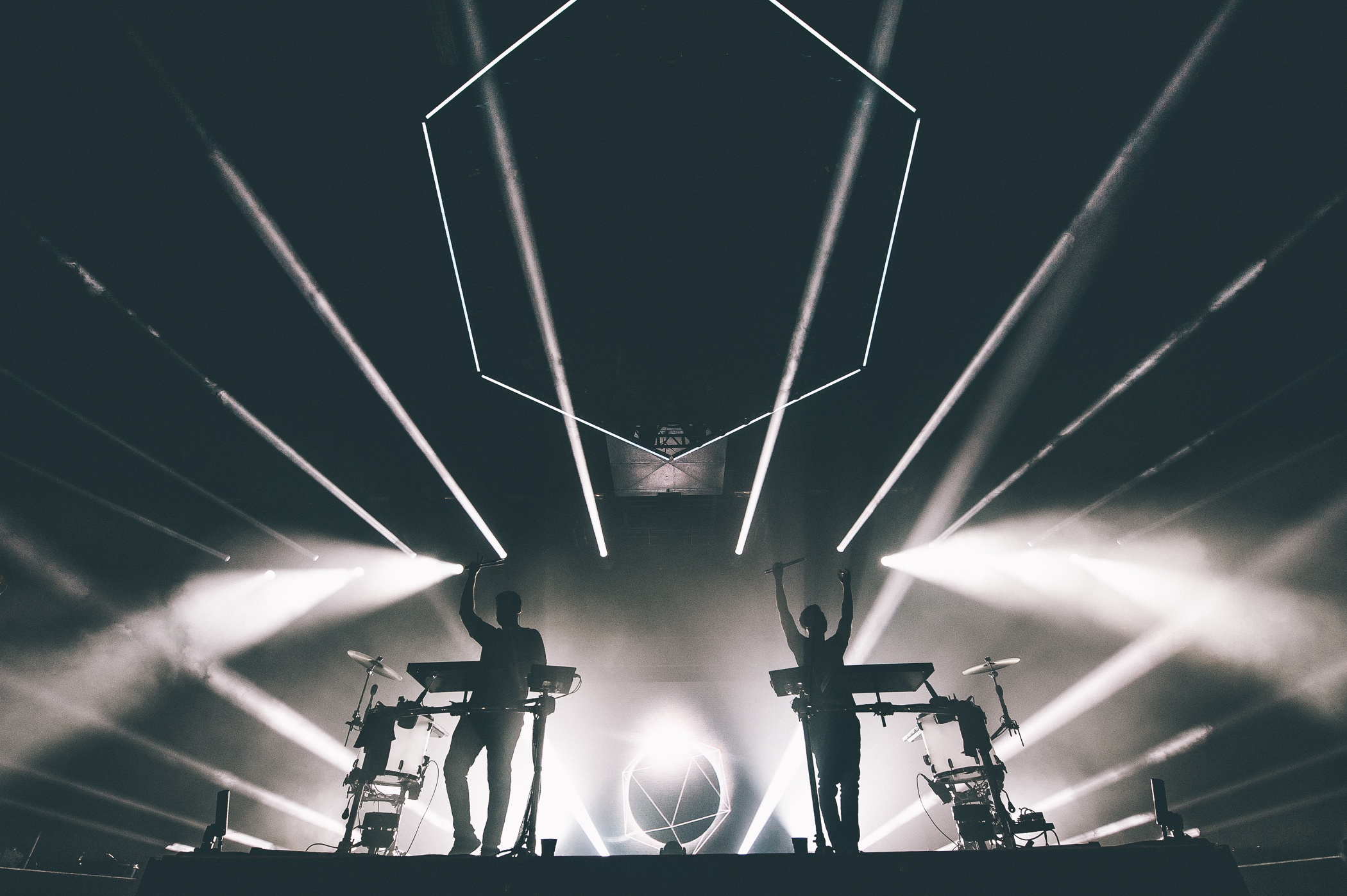 1_Odesza-PNE_Forum-Timothy_Nguyen-20171103 (3 of 28).jpg