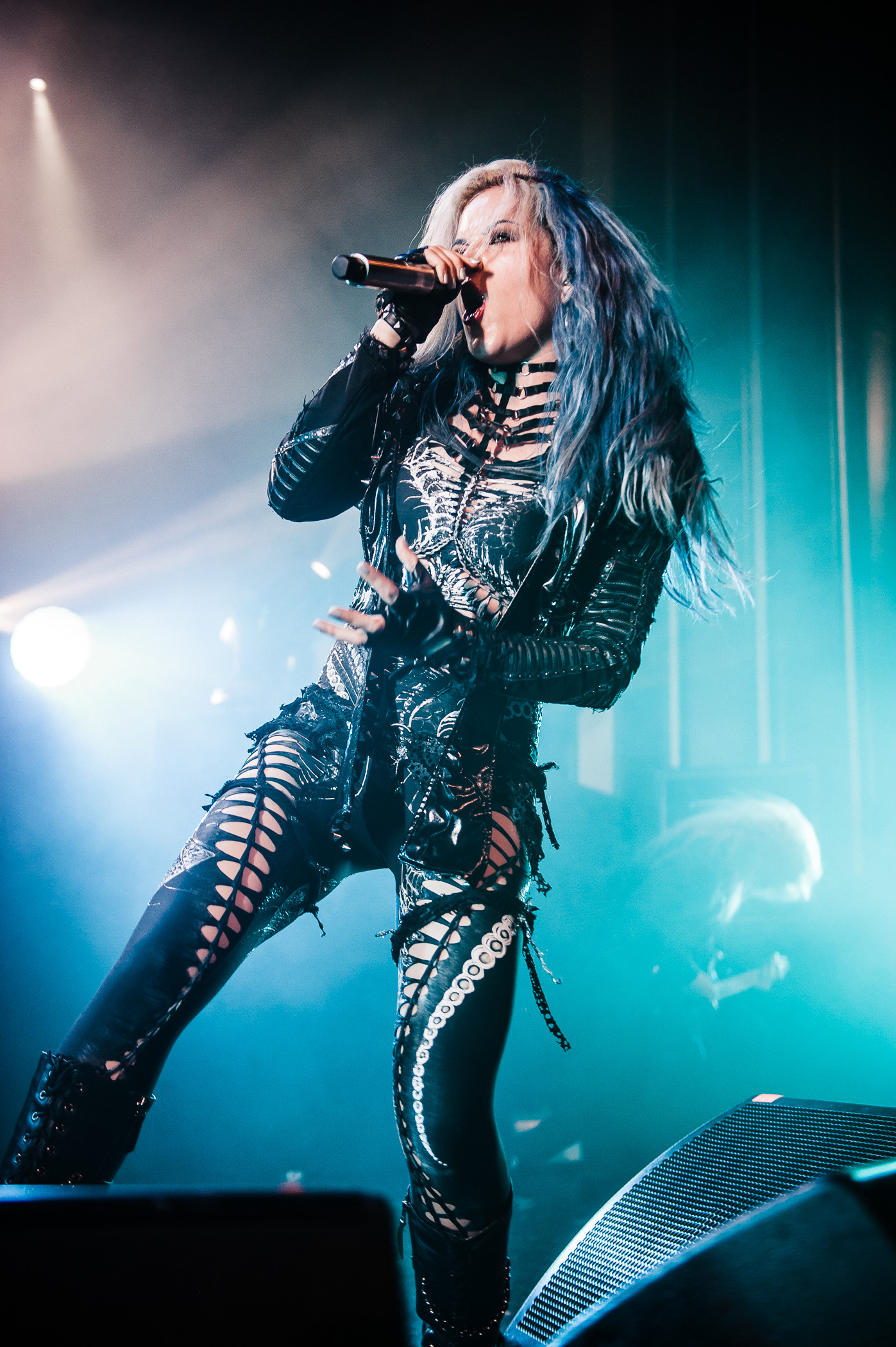 1_Arch_Enemy-Vogue_Theatre-Timothy_Nguyen-20171123 (6 of 8).jpg