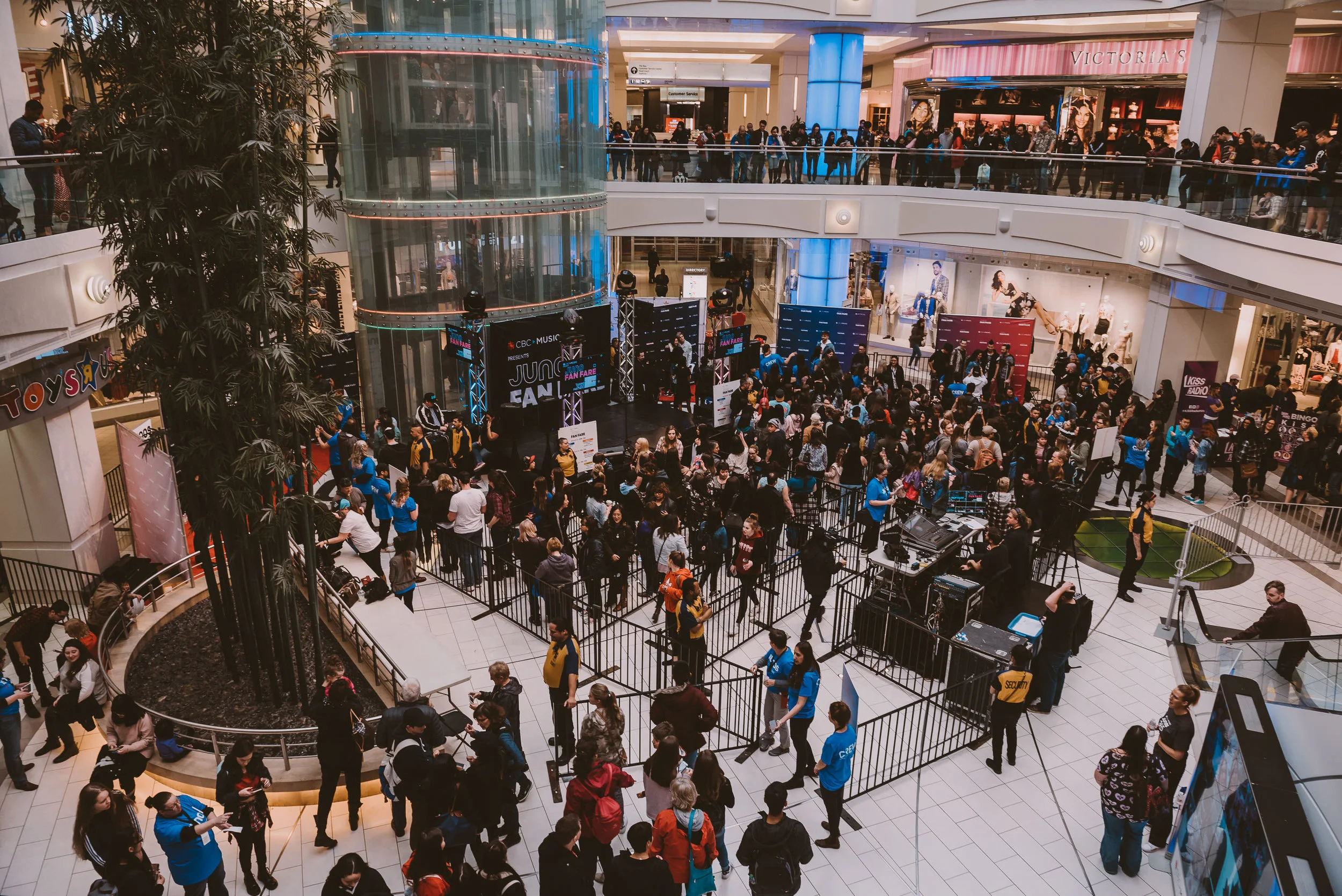 JUNOFanFare-Timothy_Nguyen-Metrotown@Metropolis-20180324 (12 of 40).jpg