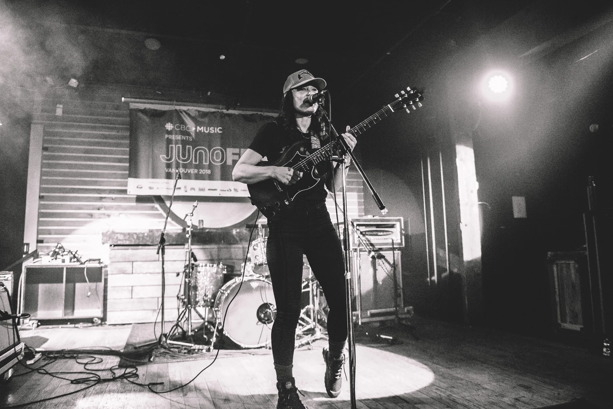 3_Land_of_Talk-Fortune_Sound_Club-Timothy_Nguyen-20180323 (1 of 10).jpg