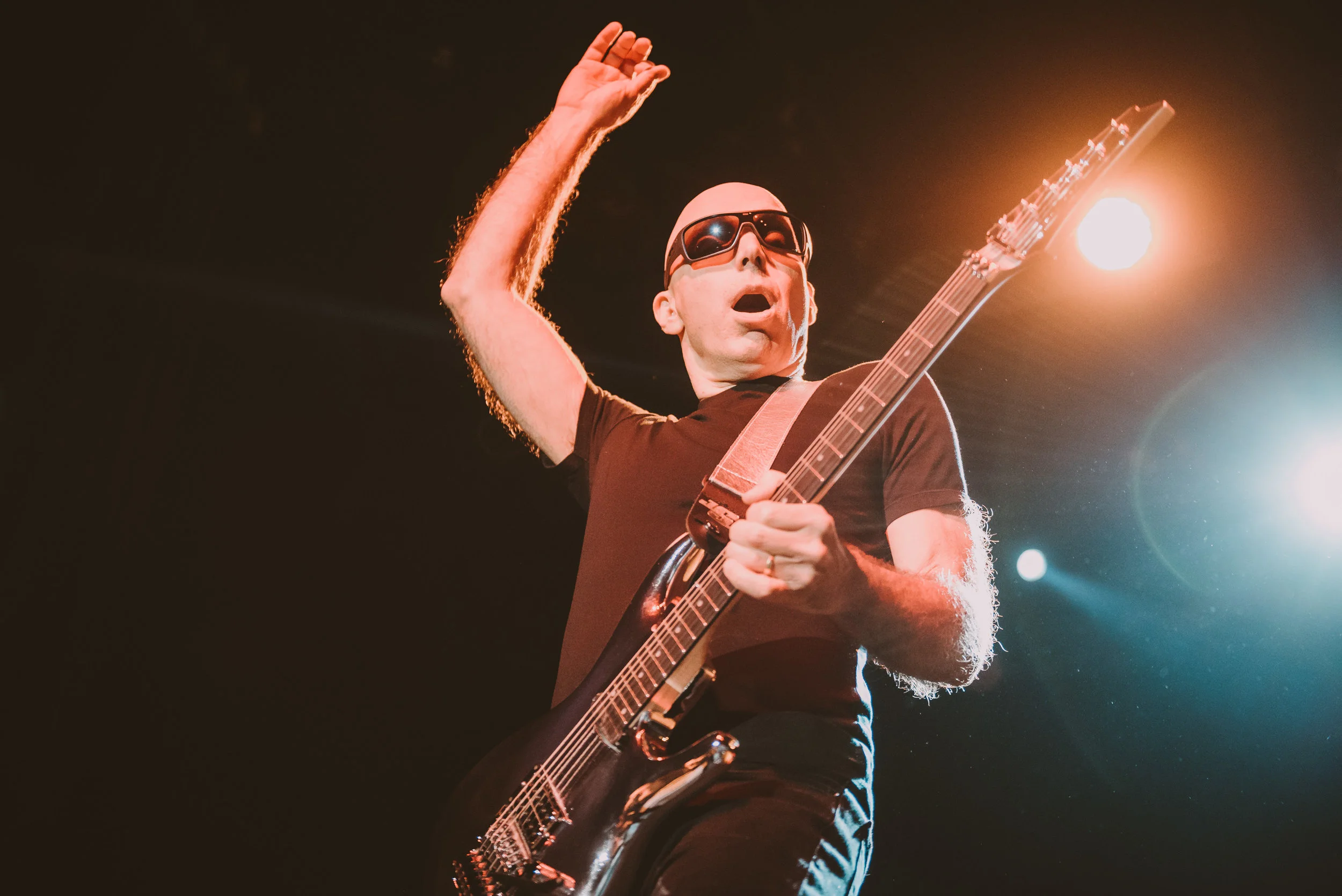 1_Joe_Satriani-Commodore_Ballroom-Timothy_Nguyen-20180602-10.jpg