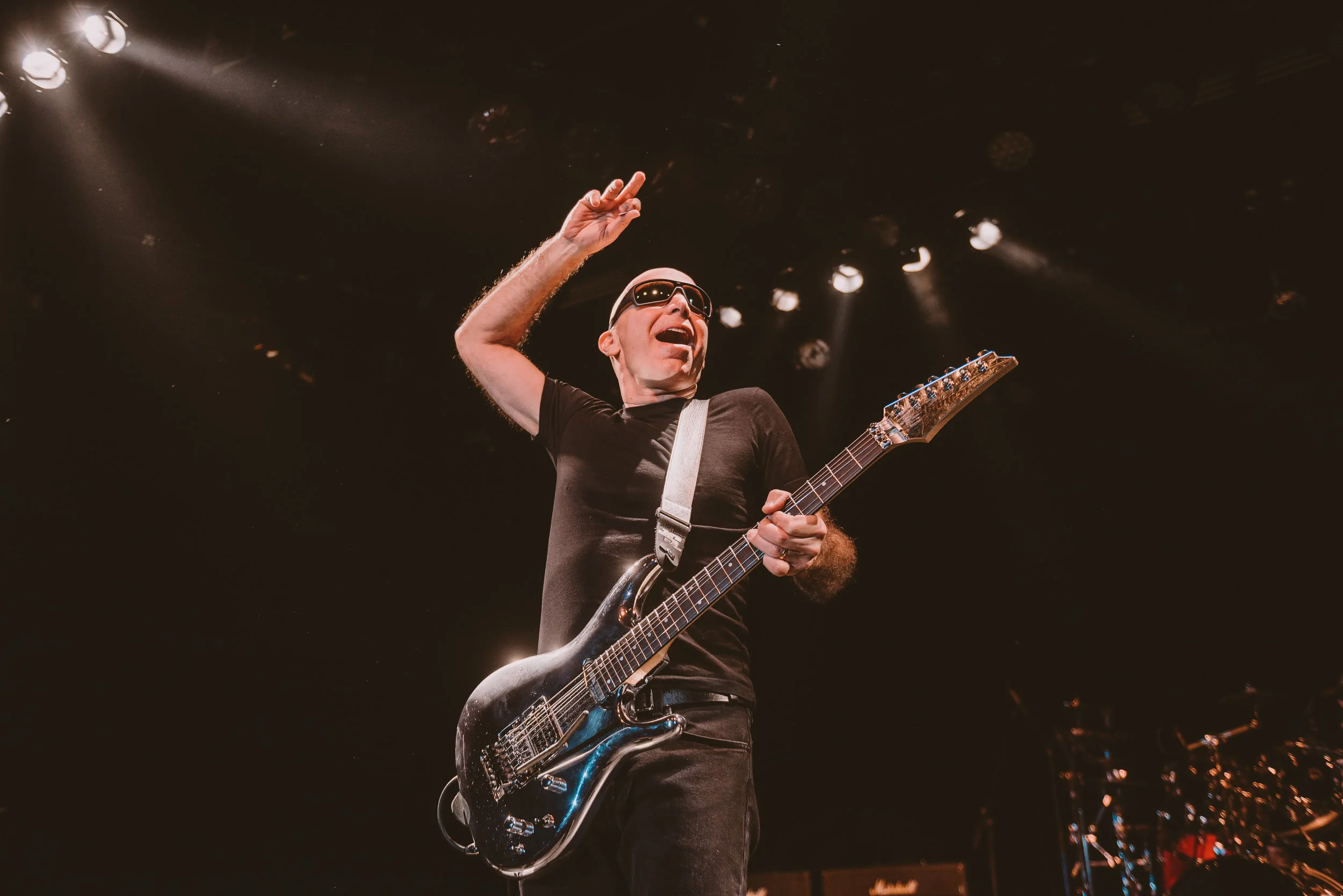 1_Joe_Satriani-Commodore_Ballroom-Timothy_Nguyen-20180602-20.jpg