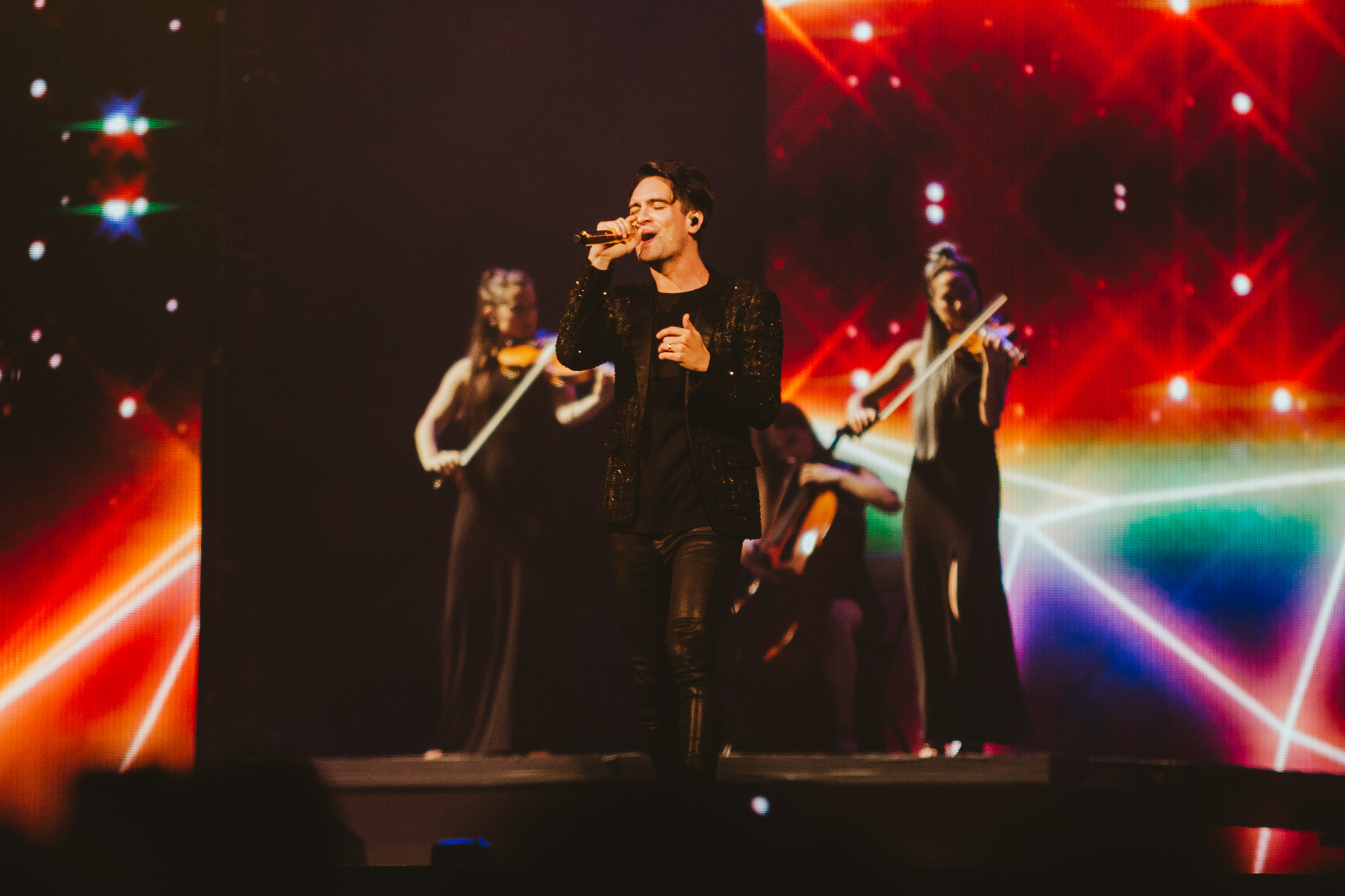 1_Panic!_At_The_Disco-Rogers_Arena-Timothy_Nguyen-20180811-13.jpg