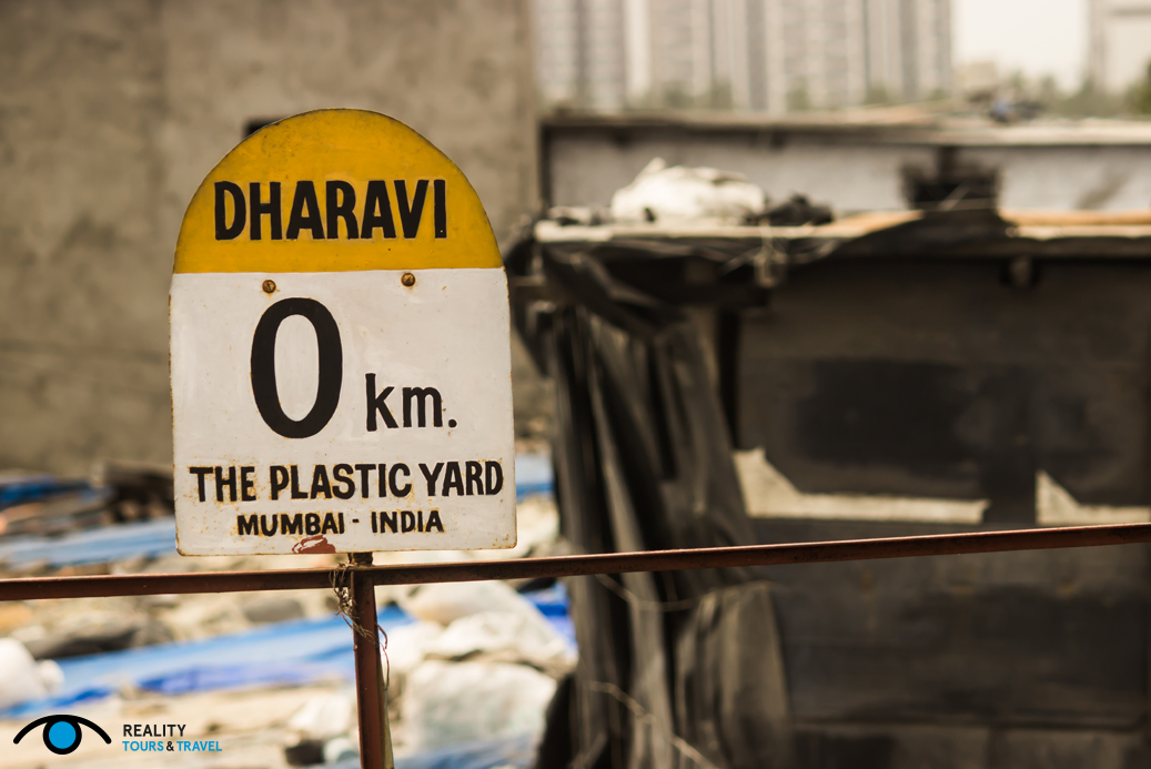 plastic-yard_31364564861_o.jpg