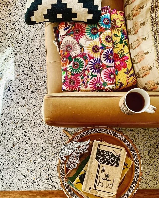 Tea, books, afternoon sunshine and nowhere to go. I could get used to this 💕

#spicemama #bombaydreaming #indialove #nostalgia #tea #afternoontea #booknerd #reading #athome #socialdistancing #indianfood #perthfood #cookbook