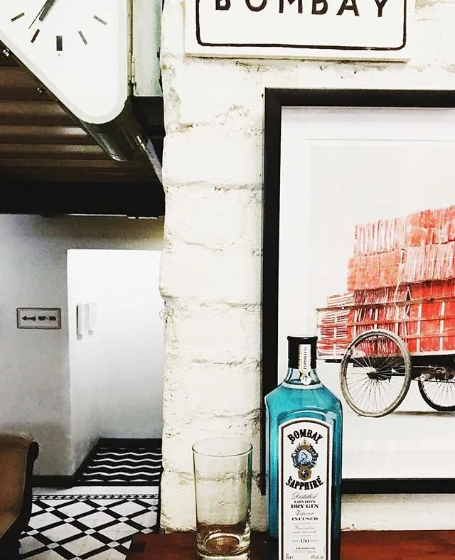 Anyone else ready for a drink? That was one long week 🍸

#spicemama #friday #fridaydrinks #gin #bombay #bombaydreaming #winetime #perthfood #perthdrinks