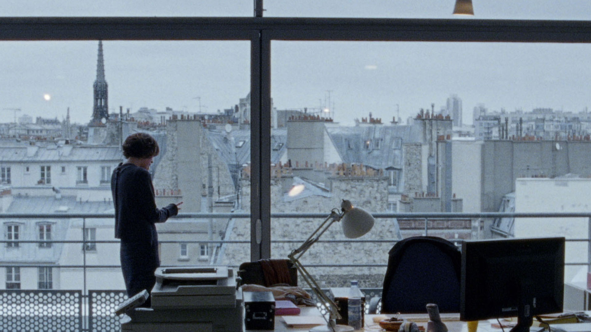 Amazon_bg_still.jpg