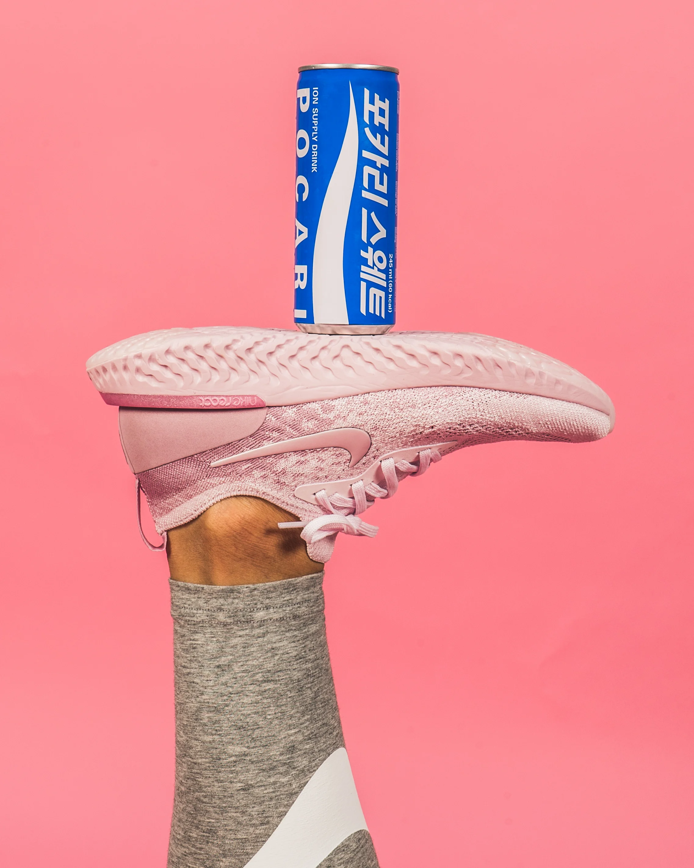 NIKE