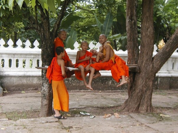 sri lanka kid monks.jpg