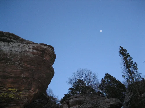 rocks moon ill.jpg