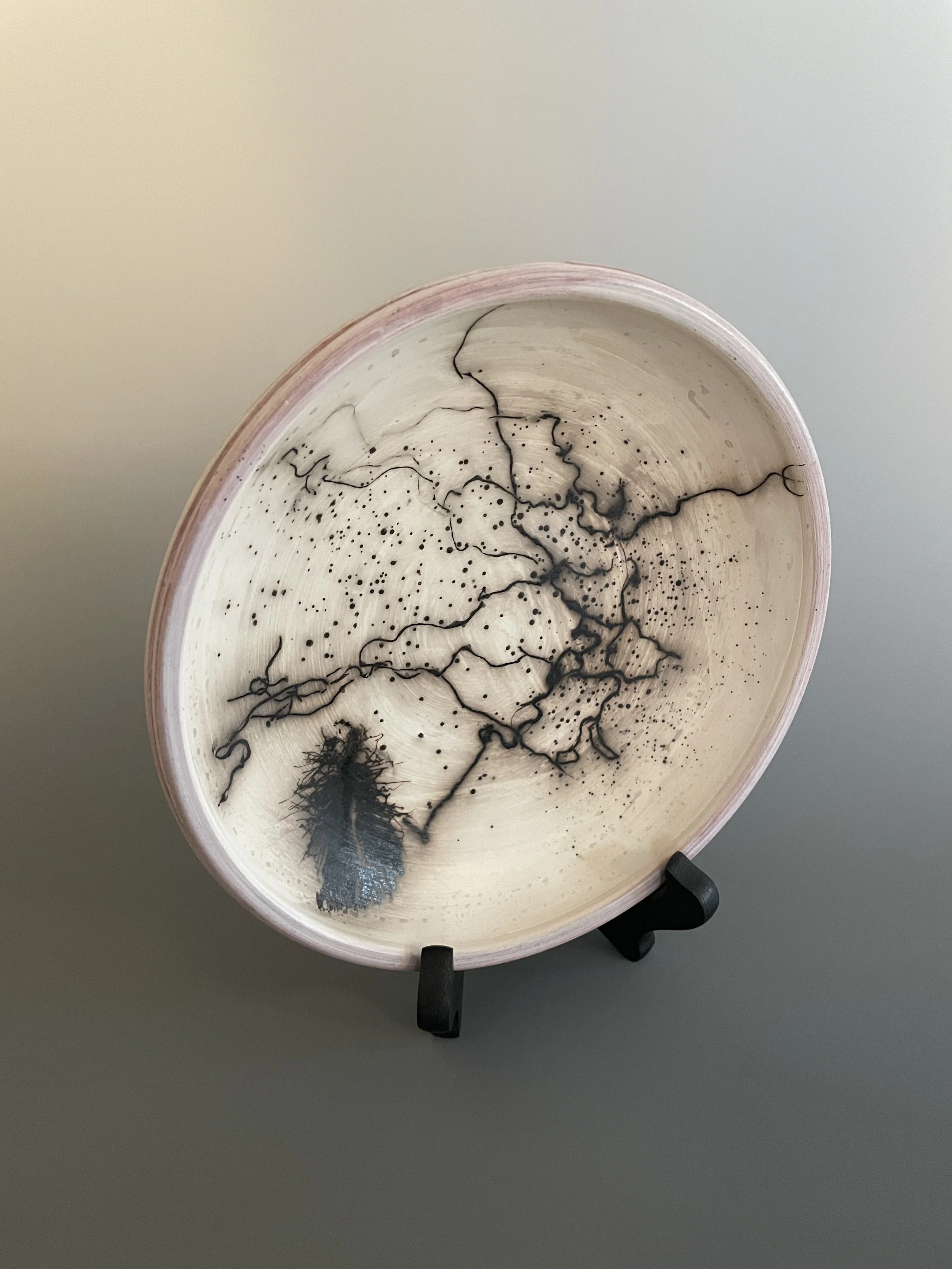HORSEHAIR RAKU PLATE