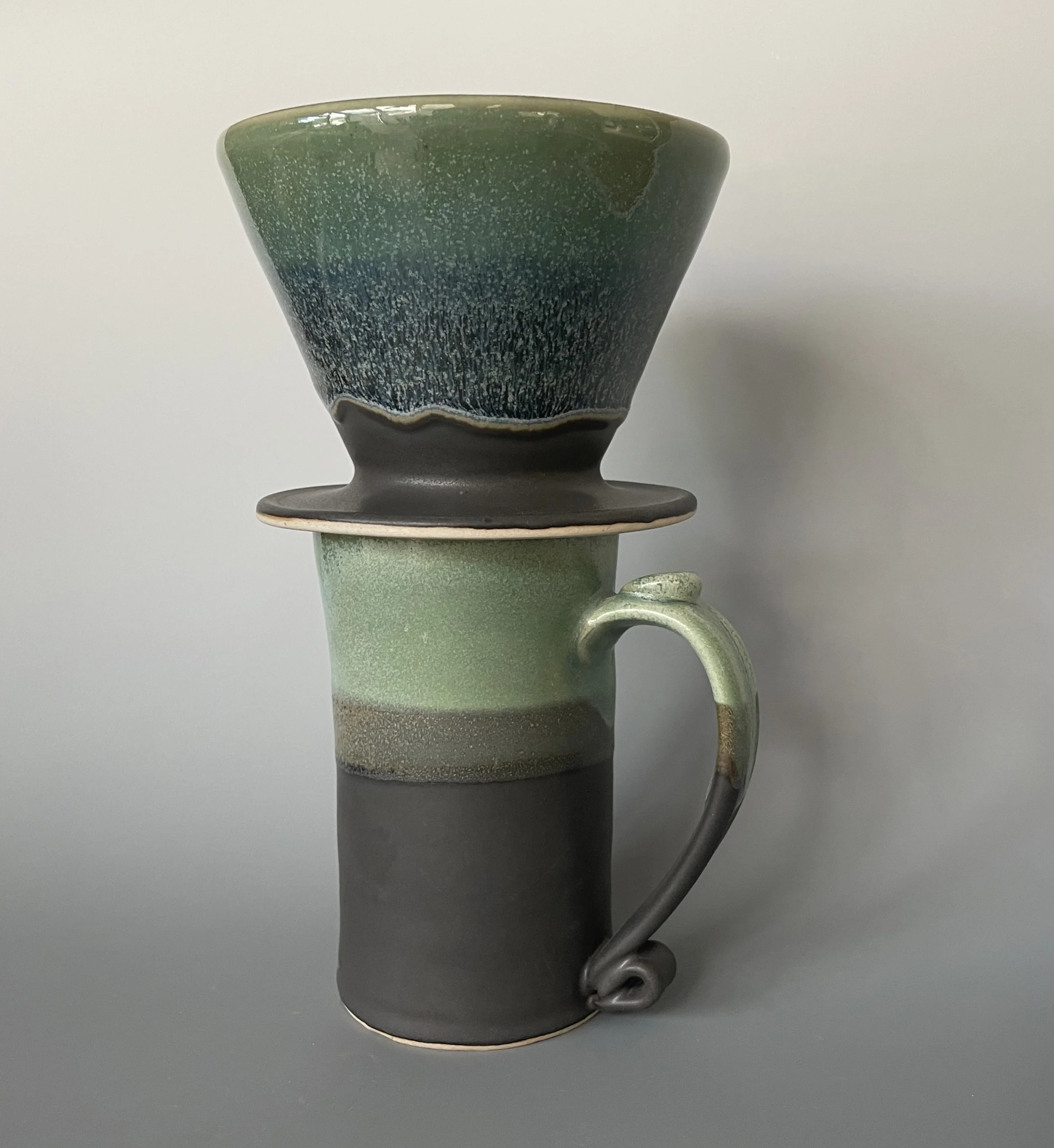 STONEWARE MUG AMD COFFEE DRIPPER