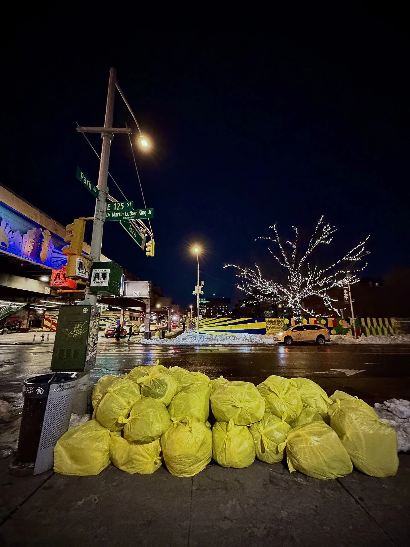 Now with the expanded route of the East Harlem 125th Street BID @eastharlem125bid, we&rsquo;re doing trash in a big way: Over the past few weeks, we&rsquo;ve been averaging 500 bags of trash per week kept off our streets and sidewalks. 💛💛💛

Our ne