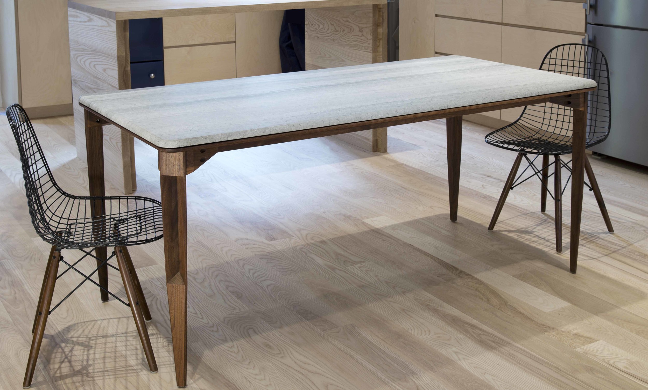 brindle table