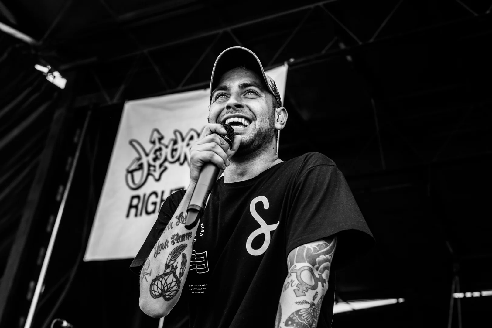 Issues-9045_web.jpg