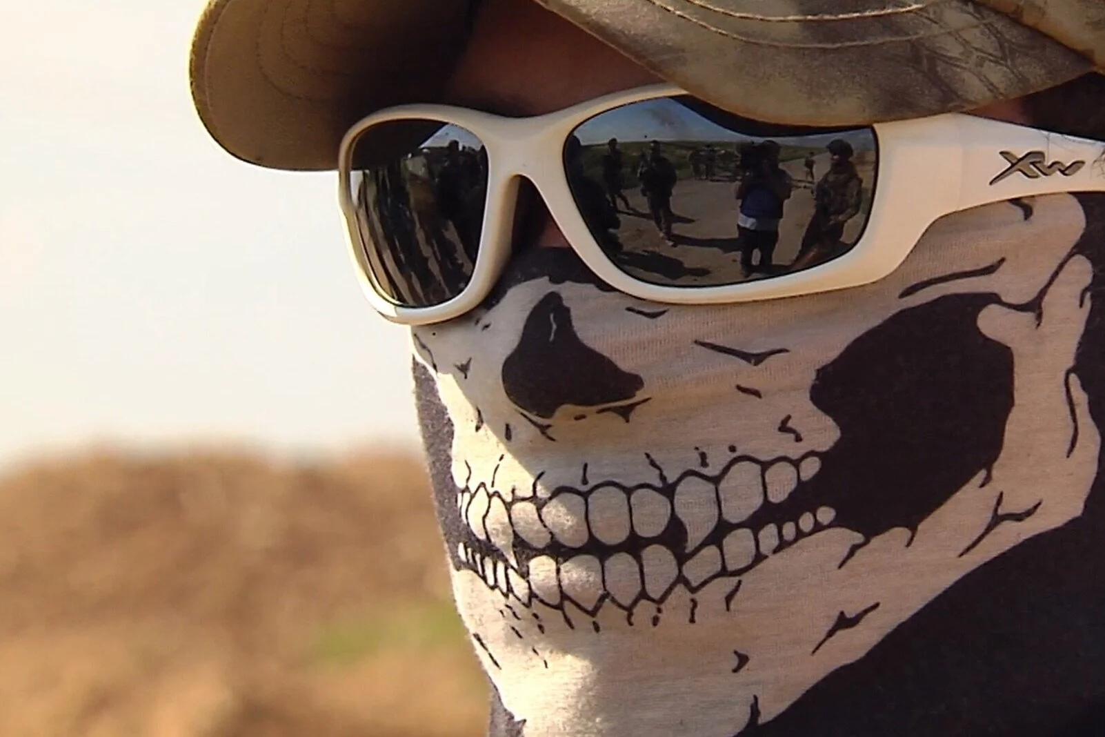 Weapons of Mass Participation: Social Media, Violence Entrepreneurs, and the Politics of Crowdfunding for War